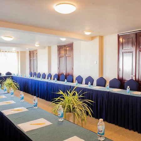 Beachfront Hotel Vung Tau Dış mekan fotoğraf